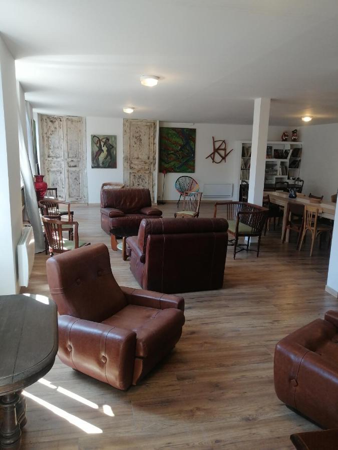 Logement Entier Spacieux Et Confortable A 1 H De Paris كورتيناي المظهر الخارجي الصورة